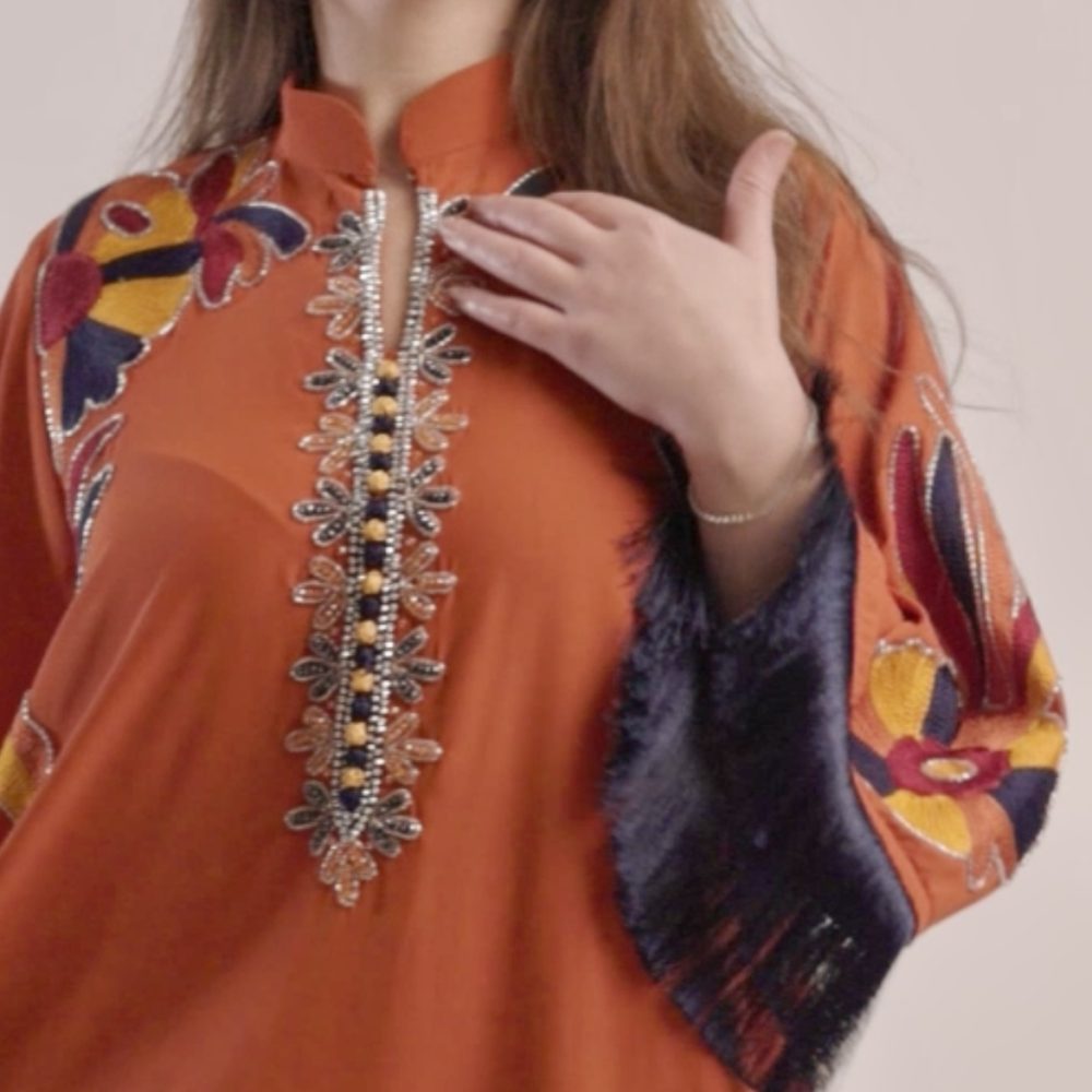 جلابيه حرير شك تطريز هدب بالكم